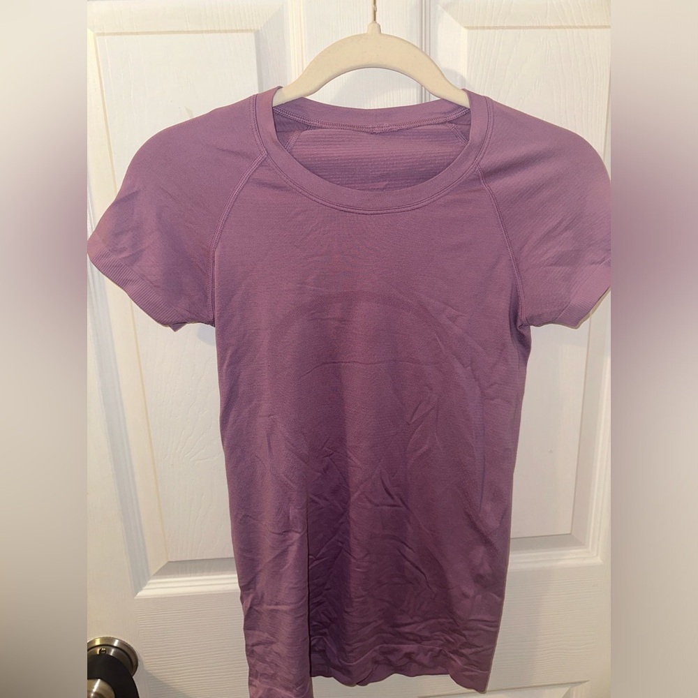 Lululemon Wisteria Purple Swiftly Tech Size 4